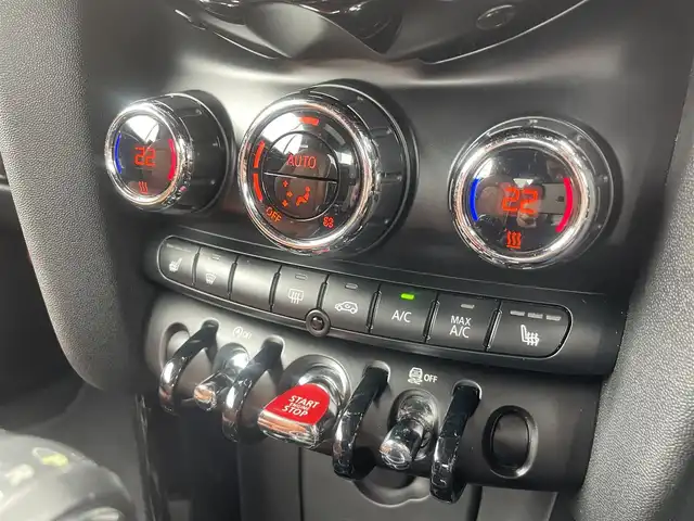 ＭＩＮＩ ミニ クーパー コンバーチブル 兵庫県 2017(平29)年 5万km メルティングシルバーM 外部検査実施済み/・茶革シート/・シートヒーター/・純正HDDナビ/・BT/USB/AUX/・バックカメラ/・オートLEDヘッドランプ/・LEDフォグランプ/・ドライブレコーダー/・スマートキー/・アイドリングストップ/・純正17インチAW/・ETC
