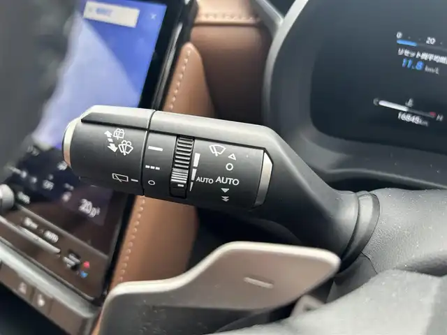 レクサス ＬＢＸ リラックス 群馬県 2024(令6)年 1.7万km ソニッククォーツ ワンオーナー/ビルトインETC2.0/追従クルーズコントロール/純正ナビ（フルセグ・BT・AM/FM）/プッシュスタート/全方位バックモニター/本革レザーシート/シートヒーター（D/N席）/D席パワーシート・シートメモリー/置くだけ充電/ブラインドスポットモニター/パーキングアシスト/電子パーキングブレーキ/スマートキー/オートライト/オートハイビーム/パドルシフト/オートワイパー