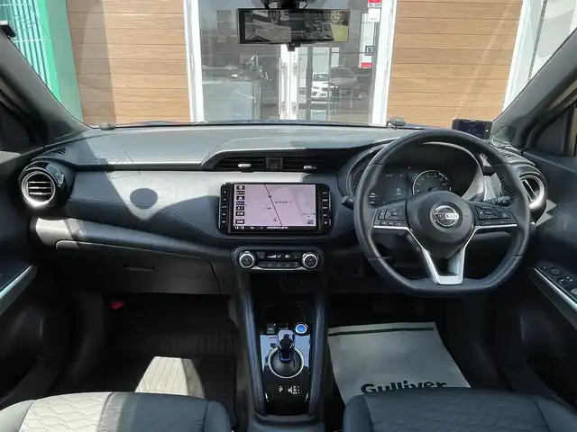 日産 キックス オーテック 宮崎県 2022(令4)年 2.7万km 紺Ⅱ ETC/Bluetooth接続/全方位カメラ/バックカメラ/純正フルセグテレビ/プロパイロット/ドライブレコーダー/USB入力端子/スマートキー/プッシュスタート/純正17インチアルミホイール/ステアリングヒーター/シートヒーター/インテリジェントクルーズコントロール/DVD再生/LEDヘッドライト