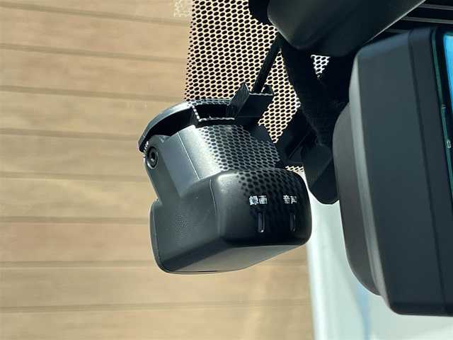 日産 キックス オーテック 宮崎県 2022(令4)年 2.7万km 紺Ⅱ ETC/Bluetooth接続/全方位カメラ/バックカメラ/純正フルセグテレビ/プロパイロット/ドライブレコーダー/USB入力端子/スマートキー/プッシュスタート/純正17インチアルミホイール/ステアリングヒーター/シートヒーター/インテリジェントクルーズコントロール/DVD再生/LEDヘッドライト