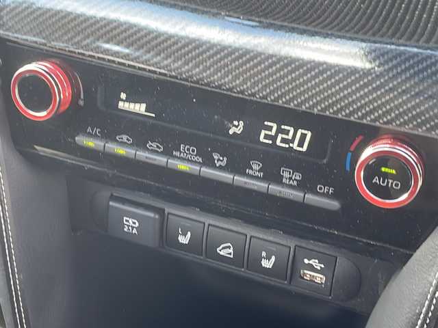 トヨタ ヤリスクロス ハイブリッド Z 福島県 2020(令2)年 1.8万km ホワイトパールクリスタルシャイン 4WD 純正ナビ Bluetooth 全方位カメラ 衝突軽減ブレーキ オートクルーズ パワーバックドア シートヒーター ETC コーナーセンサー スマートキー ダウンヒルアシスト レーンアシスト