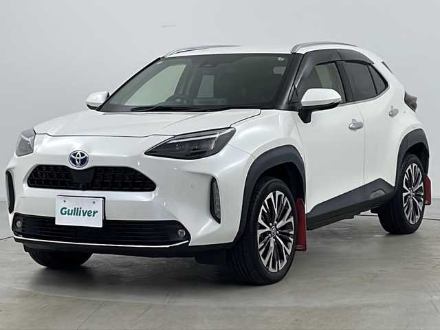 トヨタ ヤリスクロス ハイブリッド Z 道央・札幌 2020(令2)年 1.8万km ホワイトパールクリスタルシャイン ・4WD/・寒冷地仕様/・純正ナビ&BT&USB&AppleCarplay&AndroidAuto/・パワーバックドア/・全方位カメラ /・トヨタセーフティセンス/・衝突軽減ブレーキ /・コーナーセンサー/・ダウンヒルアシストコントロール/・アダプティブクルーズコントロール /・レーンキープアシスト/・ヘッドアップディスプレイ/・ブラインドスポットモニター/・D席パワーシート/・前席シートヒーター /・ハーフレザーシート/・ETC/・純正フロアマット/・電動格納ミラー/・ドアミラーヒーター/・LEDヘッドライト/・オートライト/・オートマチックハイビーム/・スマートキー /・スペアキー