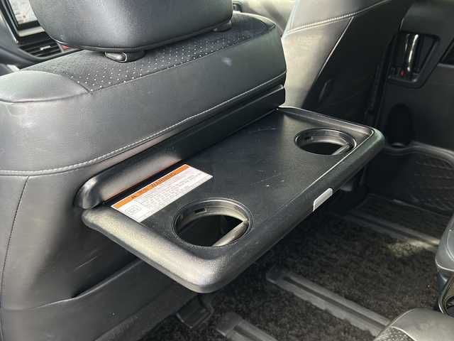 トヨタ ヴォクシー ハイブリッド ZS 煌Ⅲ 岩手県 2020(令2)年 6.4万km ブラック ワンオーナー /社外SDナビ /両側電動スライドドア /社外後席モニター　/フルセグTV /バックカメラ/前席シートヒーター /フロントワイパーデアイサー /衝突軽減装置 /オートハイビーム /オートライト/革巻きステアリング/スマートキー/純正エンジンスターター/TRC /ビルトインETC /USB×2/ドアバイザー/フロアマット/ハーフレザーシート/保証書　取説　ナビ取説