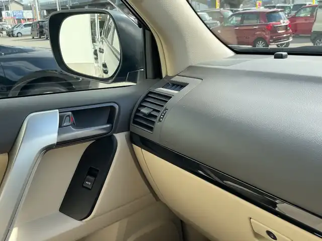 トヨタ ランドクルーザー プラド TX 石川県 2019(令1)年 3.3万km ブラック ４WD/純正メモリーナビ/CD/DVD/フルセグTV/バックカメラ/LEDヘッドライト/ETC/クリアランスソナー/トヨタセーフティセンス/レーダークルーズ/純正アルミホイール/ルーフレール/ドライブレコーダー/スマートキー/プッシュスタート/保証書