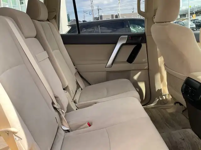 トヨタ ランドクルーザー プラド TX 石川県 2019(令1)年 3.3万km ブラック ４WD/純正メモリーナビ/CD/DVD/フルセグTV/バックカメラ/LEDヘッドライト/ETC/クリアランスソナー/トヨタセーフティセンス/レーダークルーズ/純正アルミホイール/ルーフレール/ドライブレコーダー/スマートキー/プッシュスタート/保証書