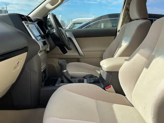 トヨタ ランドクルーザー プラド TX 石川県 2019(令1)年 3.3万km ブラック ４WD/純正メモリーナビ/CD/DVD/フルセグTV/バックカメラ/LEDヘッドライト/ETC/クリアランスソナー/トヨタセーフティセンス/レーダークルーズ/純正アルミホイール/ルーフレール/ドライブレコーダー/スマートキー/プッシュスタート/保証書