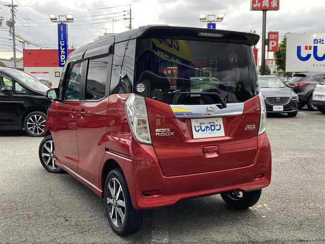 日産 デイズ ルークス ハイウェイスター Gターボ 静岡県 2017(平29)年 9.9万km スパークリングレッド/ブラック (株)IDOMが運営する【じしゃロン焼津店】の自社ローン専用車両になります。こちらは現金またはオートローンご利用時の価格です。自社ローンご希望の方は別途その旨お申付け下さい/【じしゃロン個店占有の為　落札禁止】/衝突軽減システム/アラウンドビューモニター/両側パワースライドドア/純正ナビ/CD/DVD/フルセグ/Bluetooth/SD/クルーズコントロール/プッシュスタート/スマートキー/ステアリングスイッチ/LEDヘッドライト/オートライト/フォグライト /ドライブレコーダー/ETC