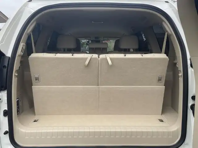 トヨタ ランドクルーザー プラド TX Lパッケージ 香川県 2023(令5)年 0.9万km ホワイトパールクリスタルシャイン 純正ナビ/【Bluetooth/DVD/CD】/フルセグテレビ/バックカメラ/シートヒーター/エアシート/パワーシート/プッシュスタート/オートマチックハイビーム/ETC/純正フロアマット