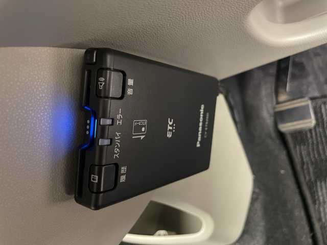 ダイハツ ムーヴ L SAⅢ 埼玉県 2019(平31)年 4.9万km ホワイト 社外ナビ/(Bluetooth/CD/DVD/USB/iPod/HDMI/FM/AM)/ワンセグテレビ/バックカメラ/ETC/前方ドライブレコーダー/衝突被害軽減ブレーキ/車線逸脱警報/オートハイビーム/ハロゲンヘッドライト/純正フロアマット