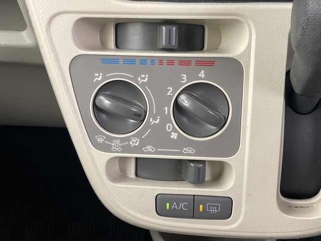 ダイハツ ムーヴ L SAⅢ 埼玉県 2019(平31)年 4.9万km ホワイト 社外ナビ/(Bluetooth/CD/DVD/USB/iPod/HDMI/FM/AM)/ワンセグテレビ/バックカメラ/ETC/前方ドライブレコーダー/衝突被害軽減ブレーキ/車線逸脱警報/オートハイビーム/ハロゲンヘッドライト/純正フロアマット