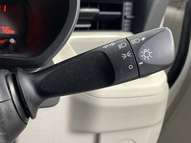 ダイハツ ムーヴ L SAⅢ 埼玉県 2019(平31)年 4.9万km ホワイト 社外ナビ/(Bluetooth/CD/DVD/USB/iPod/HDMI/FM/AM)/ワンセグテレビ/バックカメラ/ETC/前方ドライブレコーダー/衝突被害軽減ブレーキ/車線逸脱警報/オートハイビーム/ハロゲンヘッドライト/純正フロアマット