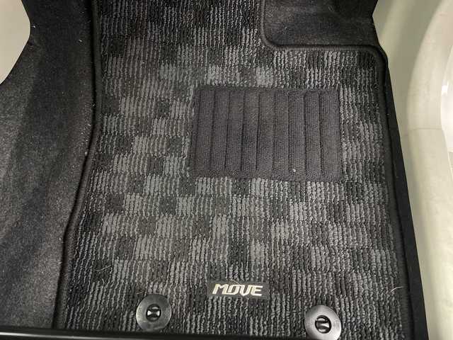 ダイハツ ムーヴ L SAⅢ 埼玉県 2019(平31)年 4.9万km ホワイト 社外ナビ/(Bluetooth/CD/DVD/USB/iPod/HDMI/FM/AM)/ワンセグテレビ/バックカメラ/ETC/前方ドライブレコーダー/衝突被害軽減ブレーキ/車線逸脱警報/オートハイビーム/ハロゲンヘッドライト/純正フロアマット