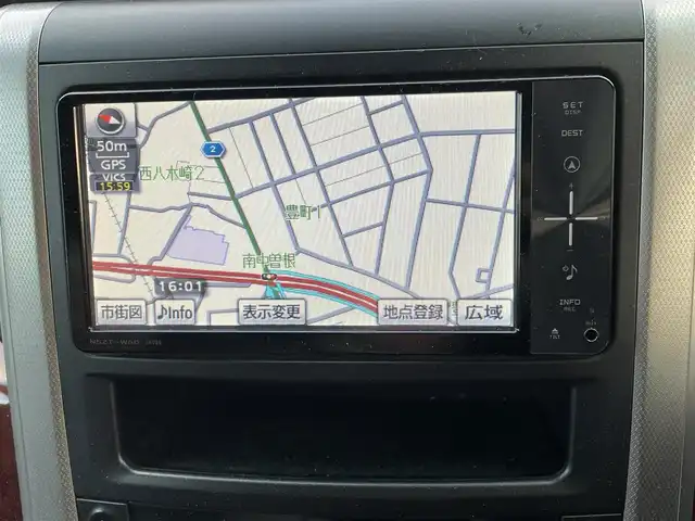 トヨタ ヴェルファイア 2．4X 埼玉県 2010(平22)年 8.3万km ホワイトパールクリスタルシャイン ・純正ナビ：フルセグテレビ/・バックカメラ/・ETC/・ステアリングリモコン/・プッシュスタート/・スマートキー/・オートライト/・横滑り防止/・パーキングセンサー/・コーナーセンサー/・HIDヘッドライト/・フォグランプ/・取扱説明書/・スペアキー１個