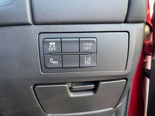 マツダ アテンザ セダン XD プロアクティブ 青森県 2015(平27)年 6.5万km ソウルレッドプレミアムメタリック 純正ナビ(BT/フルセグ/DVD/CD/ラジオ)/衝突被害軽減ブレーキ/レーンアシスト/ヘッドアップディスプレイ/オートマチックハイビーム/オートライト/クルーズコントロール/ブラインドスポットモニター/バックカメラ/LEDヘッドライト/フロントフォグライト/リヤフォグライト/ステアリングスイッチ/純正エンジンスターター/225/55/17純正AW付夏タイヤ積込み/スペアキー/TVキャンセラー/アイドリングストップ/横滑り防止装置/取扱説明書