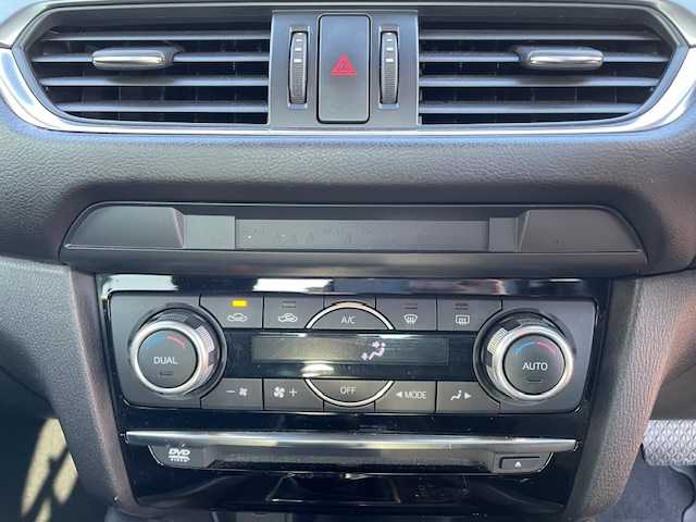 マツダ アテンザ セダン XD プロアクティブ 青森県 2015(平27)年 6.5万km ソウルレッドプレミアムメタリック 純正ナビ(BT/フルセグ/DVD/CD/ラジオ)/衝突被害軽減ブレーキ/レーンアシスト/ヘッドアップディスプレイ/オートマチックハイビーム/オートライト/クルーズコントロール/ブラインドスポットモニター/バックカメラ/LEDヘッドライト/フロントフォグライト/リヤフォグライト/ステアリングスイッチ/純正エンジンスターター/225/55/17純正AW付夏タイヤ積込み/スペアキー/TVキャンセラー/アイドリングストップ/横滑り防止装置/取扱説明書