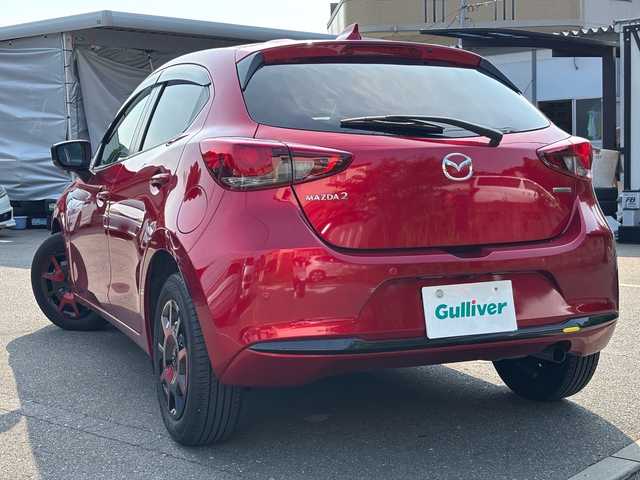 マツダ マツダ２ 15BD 福岡県 2023(令5)年 0.6万km ソウルレッドクリスタルM ワンオーナー/純正ナビ/（AM/FM/USB/Bluetooth/フルセグTV）/アラウンドビューモニター/横滑り防止/レーンキープ/衝突軽減ブレーキ/ブラインドスポットモニタリング/アイドリングストップ/ドライブレコーダー（前後）/パーキングアシスト/ハンズフリー/ビルドインETC/VIEWボタン/オートライト/電格ミラー/プッシュスタート/保証書/取扱説明書/スペアキー×１