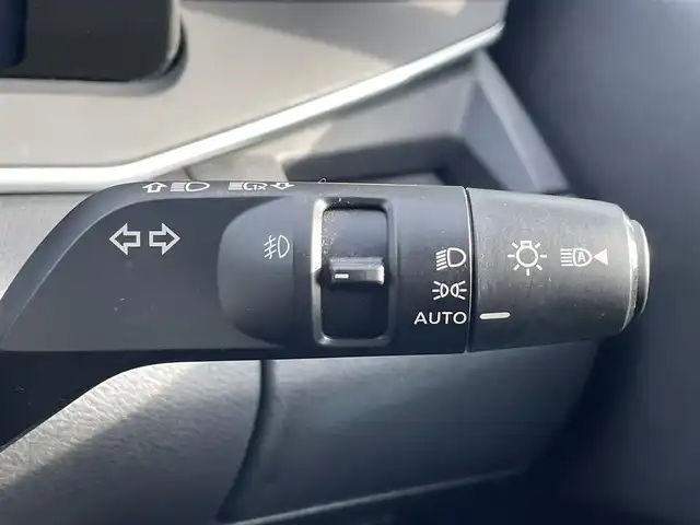 日産 ノート X 島根県 2021(令3)年 4.5万km バーガンディー 登録時走行距離44732km/保証書/取扱説明書/純正メーカーディスプレイオーディオ/アラウンドビューモニター/バックカメラ/フルセグTV/Applecarplay/デジタルインナーミラー/ドライブレコーダー/レーンキープアシスト/衝突被害軽減ブレーキ/横滑り防止装置/インテリジェンスクルーズコントロール/前後コーナーセンサー/プッシュスタート/電動格納式ドアミラー/オートライト/オートマチックハイビーム/ＬＥＤヘッドライト/スペアキー/ＥＴＣ2.0/純正15インチアルミ