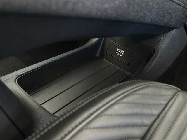 日産 オーラ G レザーエディション 岐阜県 2021(令3)年 2.7万km ガーネットレッド/スーパーブラック 2トーン Pro PILOT/BOSEプレミアムサウンド/置くだけ充電/純正ナビゲーション/アラウンドビューモニター/AppleCarPlay/フルセグテレビ/Bluetooth/USB接続/ETC2.0/インテリジェントクルーズコントロール/デジタルインナーミラー/ブラインドスポットモニター/オートエアコン/革シート/プッシュスタート/スマートキー/純正フロアマット/純正アルミホイール/前後コーナーセンサー/LEDヘッドライト/オートライト/オートマチックハイビーム