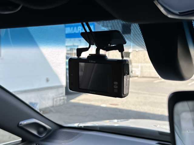 トヨタ ハリアー Z 岐阜県 2021(令3)年 3万km ホワイトパールクリスタルシャイン /ワンオーナー//メーカーJBL12.3インチナビ/(Bluetooth/フルセグTV/Miracast)//バックカメラ//ドラレコ前後//純正デジタルインナーミラー//ASSURAレーダー探知機//トヨタセーフティーセンス/(プリクラッシュセーフティー/レーントーシングアシスト/ロードサインアシスト/レーダークルーズコントロール/先行車発進告知/ITSConnect)//ブラインドスポットモニター//リヤクロストラフィックアラート//クリアランスソナー//パーキングサポートブレーキ(前後)//モデリスタフルエアロ//社外R17AWスタッドレスタイヤ×4//JBLスピーカー//パワーシート(D席)//パワーバックドア//ビルトインETC2.0//ステアリングスイッチ//スマートキー//スペアキー×1//取説