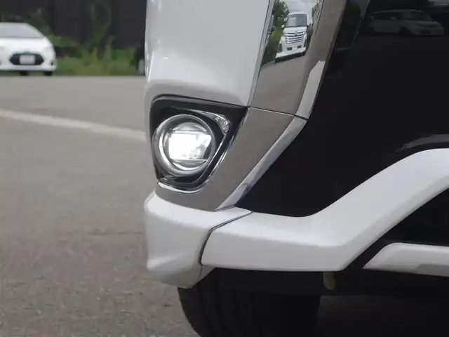 三菱 アウトランダー ＰＨＥＶ Sエディション 山形県 2017(平29)年 16.1万km シルキーホワイト 4WD/衝突被害軽減システム/サンルーフ/純正ディスプレイオーディオ/　　【BT　AUX　USB】/全周囲カメラ/パワーバックドア/レーダークルーズコントロール/LEDオートライト/シートヒーター/純正18インチアルミホイール/パドルシフト/ステアリングスイッチ/純正フロアマット/スマートキー/ETC