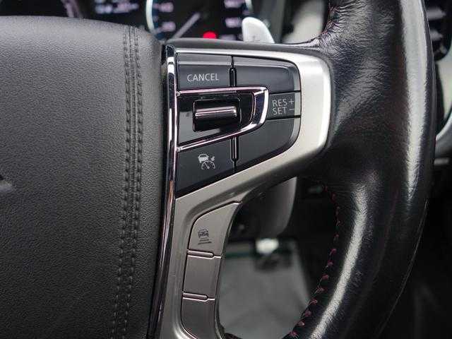 三菱 アウトランダー ＰＨＥＶ Sエディション 山形県 2017(平29)年 16.1万km シルキーホワイト 4WD/衝突被害軽減システム/サンルーフ/純正ディスプレイオーディオ/　　【BT　AUX　USB】/全周囲カメラ/パワーバックドア/レーダークルーズコントロール/LEDオートライト/シートヒーター/純正18インチアルミホイール/パドルシフト/ステアリングスイッチ/純正フロアマット/スマートキー/ETC