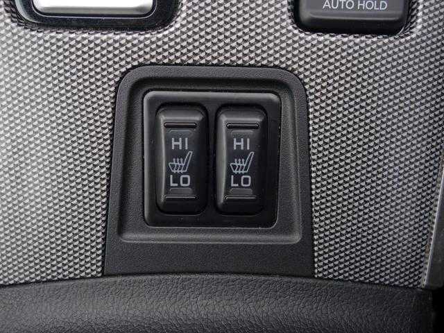 三菱 アウトランダー ＰＨＥＶ Sエディション 山形県 2017(平29)年 16.1万km シルキーホワイト 4WD/衝突被害軽減システム/サンルーフ/純正ディスプレイオーディオ/　　【BT　AUX　USB】/全周囲カメラ/パワーバックドア/レーダークルーズコントロール/LEDオートライト/シートヒーター/純正18インチアルミホイール/パドルシフト/ステアリングスイッチ/純正フロアマット/スマートキー/ETC
