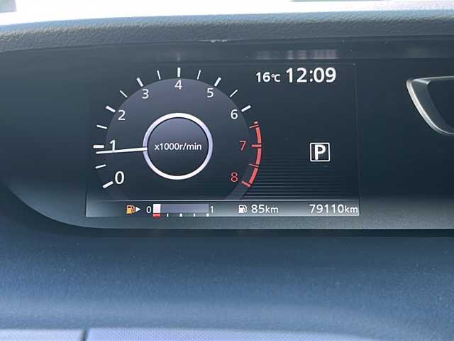 日産 セレナ X Vセレクション 広島県 2018(平30)年 8万km ダイヤモンドブラック 2トーン 禁煙車/セーフティパックA/エマージェンシーブレーキ/車線逸脱警報/クルーズコントロール/コーナーセンサー/純正９型ナビ（MM517D-L）/・フルセグ/CD/DVD/Blu-ray/Bluetooth/AUX/USB/アラウンドビューモニター/パーキングアシスト/両側パワースライドドア/スマートキー/プッシュスタート/LEDヘッドライト/オートライト/リアクーラー/純正ドアバイザー/ビルトインETC/純正15インチホイール/W+サイド+カーテンエアバック