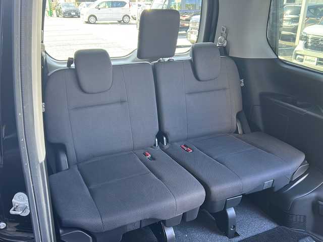 日産 セレナ X Vセレクション 広島県 2018(平30)年 8万km ダイヤモンドブラック 2トーン 禁煙車/セーフティパックA/エマージェンシーブレーキ/車線逸脱警報/クルーズコントロール/コーナーセンサー/純正９型ナビ（MM517D-L）/・フルセグ/CD/DVD/Blu-ray/Bluetooth/AUX/USB/アラウンドビューモニター/パーキングアシスト/両側パワースライドドア/スマートキー/プッシュスタート/LEDヘッドライト/オートライト/リアクーラー/純正ドアバイザー/ビルトインETC/純正15インチホイール/W+サイド+カーテンエアバック