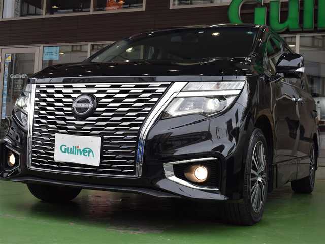 日産 エルグランド 250ハイウェイスターS 神奈川県 2022(令4)年 2.2万km 黒 ワンオーナー/新車時保証書/取扱説明書/純正7インチSDナビ/インテリジェントアラウンドビュー/ステアリングスイッチ/地デジ/USBソケット3個/両側パワースライドドア/LEDヘッドランプ/ブラウン調木目インパネ/オッドマン/革巻きステアリングホイール/スペアスマートキー