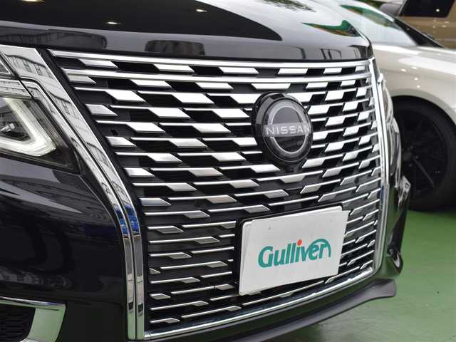 日産 エルグランド 250ハイウェイスターS 神奈川県 2022(令4)年 2.2万km 黒 ワンオーナー/新車時保証書/取扱説明書/純正7インチSDナビ/インテリジェントアラウンドビュー/ステアリングスイッチ/地デジ/USBソケット3個/両側パワースライドドア/LEDヘッドランプ/ブラウン調木目インパネ/オッドマン/革巻きステアリングホイール/スペアスマートキー