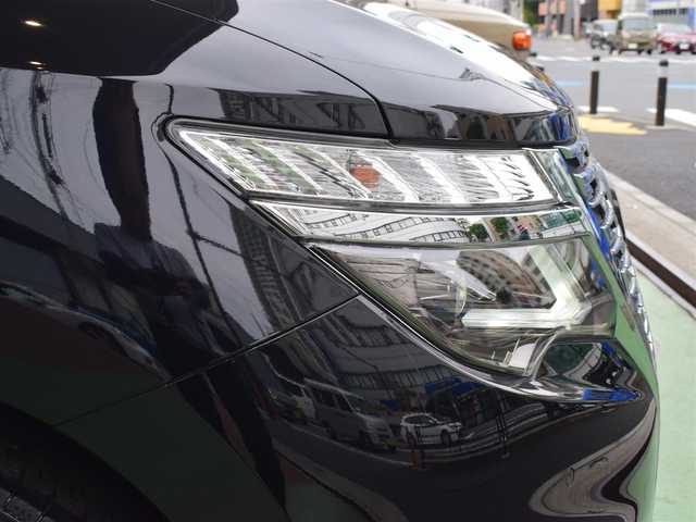 日産 エルグランド 250ハイウェイスターS 神奈川県 2022(令4)年 2.2万km 黒 ワンオーナー/新車時保証書/取扱説明書/純正7インチSDナビ/インテリジェントアラウンドビュー/ステアリングスイッチ/地デジ/USBソケット3個/両側パワースライドドア/LEDヘッドランプ/ブラウン調木目インパネ/オッドマン/革巻きステアリングホイール/スペアスマートキー