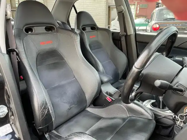 三菱 ランサー GSR エボリューションⅨ 大分県 2005(平17)年 18.9万km アメジストブラック 4WDターボ/TEIN車高調 （FLEX Z）/レカロ製ハーフレザーシート/社外メモリナビ AVIC-RZ711/【フルセグ/DVD/BTオーディオ】/純正17インチアルミホイール/アクティブ・センター・ディファレンシャル/社外サブウーファー/社外シフトノブ/ETC/インタークーラーウォータースプレー/HIDヘッドライト/フォグランプ/ヘッドライトレベライザー/レザーステアリング/チルトステアリング/リアプライバシーガラス/フロアマット/電動格納ミラー/Wエアバッグ/ABS/キーレス/スペアキー/保証書/車両取説/ナビ取説