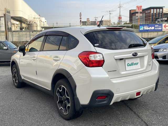 スバル インプレッサ ＸＶ 2．0i－L アイサイト 兵庫県 2013(平25)年 12.9万km サテンホワイトパール 保証書・取説・有/社外メモリーナビ・フルセグ・BT・CD・DVD・FM・AM/バックカメラ/ETC/アイサイト/追尾機能付きクルーズコントロール/車線逸脱防止支援システム/衝突被害軽減ブレーキ/アイドリングストップ/プッシュスタート/スマートキー×2/純正フロアマット/純正ドアバイザー