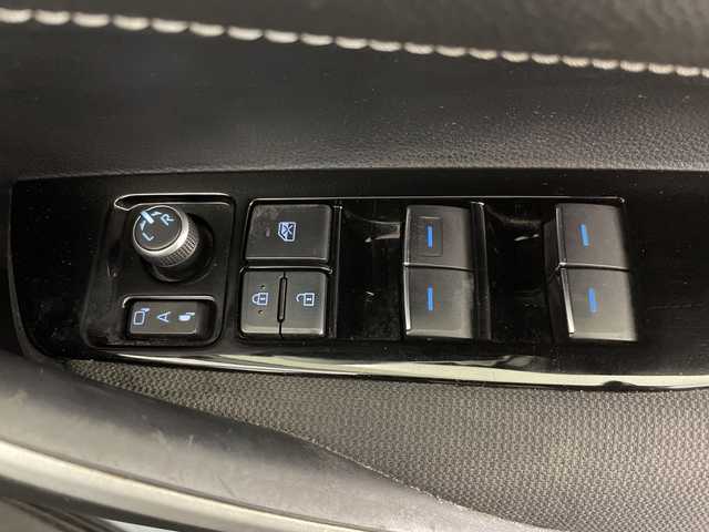 トヨタ カローラツーリング ハイブリッド S 道央・札幌 2020(令2)年 9.8万km セレスタイトグレーメタリック ・4WD/寒冷地仕様/・純正ディスプレイオーディオ/・AppleCarPlay/AndoroidAuto/・Bluetooth接続/・バックカメラ/ETC/・トヨタセーフティセンス/・プリクラッシュセーフティ/・レーダークルーズコントロール/・ブラインドスポットモニター/・LEDオートライト/・オートマチックハイビーム/・前後ドライブレコーダー/・ステアリングスイッチ/・AC100V電源/・スマートキー/スペアキー/・積込夏タイヤ純正AWセット