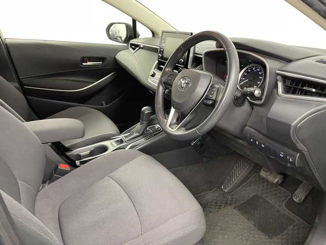 トヨタ カローラツーリング ハイブリッド S 道央・札幌 2020(令2)年 9.8万km セレスタイトグレーメタリック ・4WD/寒冷地仕様/・純正ディスプレイオーディオ/・AppleCarPlay/AndoroidAuto/・Bluetooth接続/・バックカメラ/ETC/・トヨタセーフティセンス/・プリクラッシュセーフティ/・レーダークルーズコントロール/・ブラインドスポットモニター/・LEDオートライト/・オートマチックハイビーム/・前後ドライブレコーダー/・ステアリングスイッチ/・AC100V電源/・スマートキー/スペアキー/・積込夏タイヤ純正AWセット