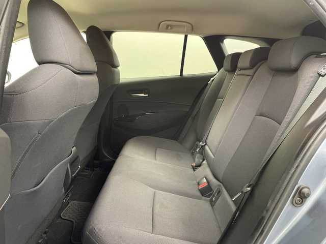 トヨタ カローラツーリング ハイブリッド S 道央・札幌 2020(令2)年 9.8万km セレスタイトグレーメタリック ・4WD/寒冷地仕様/・純正ディスプレイオーディオ/・AppleCarPlay/AndoroidAuto/・Bluetooth接続/・バックカメラ/ETC/・トヨタセーフティセンス/・プリクラッシュセーフティ/・レーダークルーズコントロール/・ブラインドスポットモニター/・LEDオートライト/・オートマチックハイビーム/・前後ドライブレコーダー/・ステアリングスイッチ/・AC100V電源/・スマートキー/スペアキー/・積込夏タイヤ純正AWセット