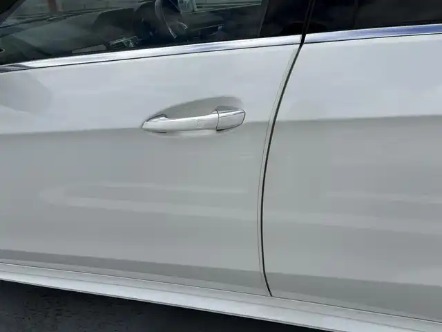 メルセデス・ベンツ Ｅ３５０ ブルーテックワゴンアバンギャルド 東京都 2015(平27)年 8.4万km ダイヤモンドホワイト サンルーフ/黒皮シート/純正ナビ（地デジTV/CD/BT)/バックカメラ・全方位カメラ/パワーバックドア/純正１８インチアルミ/シートヒーター/メモリーパワーシート/パドルシフト/トランクラゲッジカバー/クルーズコントロール/ETC/社外ドライブレコーダー（SD欠品）/スペアキー１本/保証書/取説