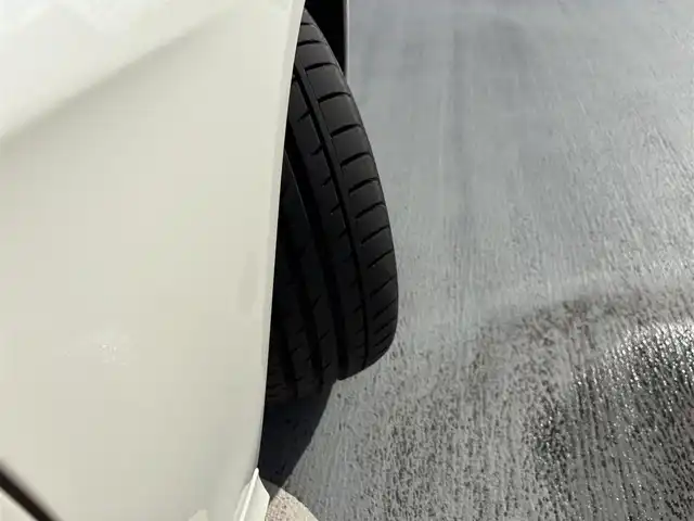 メルセデス・ベンツ Ｅ３５０ ブルーテックワゴンアバンギャルド 東京都 2015(平27)年 8.4万km ダイヤモンドホワイト サンルーフ/黒皮シート/純正ナビ（地デジTV/CD/BT)/バックカメラ・全方位カメラ/パワーバックドア/純正１８インチアルミ/シートヒーター/メモリーパワーシート/パドルシフト/トランクラゲッジカバー/クルーズコントロール/ETC/社外ドライブレコーダー（SD欠品）/スペアキー１本/保証書/取説