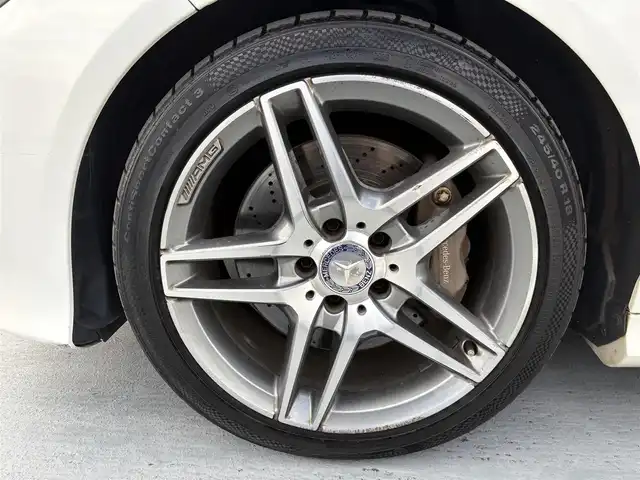 メルセデス・ベンツ Ｅ３５０ ブルーテックワゴンアバンギャルド 東京都 2015(平27)年 8.4万km ダイヤモンドホワイト サンルーフ/黒皮シート/純正ナビ（地デジTV/CD/BT)/バックカメラ・全方位カメラ/パワーバックドア/純正１８インチアルミ/シートヒーター/メモリーパワーシート/パドルシフト/トランクラゲッジカバー/クルーズコントロール/ETC/社外ドライブレコーダー（SD欠品）/スペアキー１本/保証書/取説