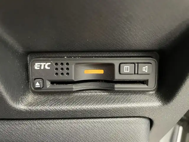 ホンダ ステップワゴン スパーダ Z 鹿児島県 2014(平26)年 7.1万km スーパープラチナメタリック 禁煙車　/純正9インチナビ/バックカメラ　/クルーズコントロール　/無限エアロ　/パドルシフト　/両側パワースライドドア　/ＥＴＣ　/フロアマット　/純正アルミホイール　/ドアバイザー/ＨＩＤヘッドライト　/フォグランプ　/電格ミラー