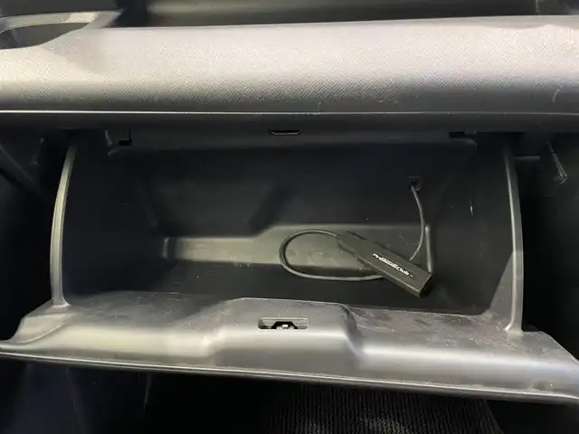 ホンダ ステップワゴン スパーダ Z 鹿児島県 2014(平26)年 7.1万km スーパープラチナメタリック 禁煙車　/純正9インチナビ/バックカメラ　/クルーズコントロール　/無限エアロ　/パドルシフト　/両側パワースライドドア　/ＥＴＣ　/フロアマット　/純正アルミホイール　/ドアバイザー/ＨＩＤヘッドライト　/フォグランプ　/電格ミラー