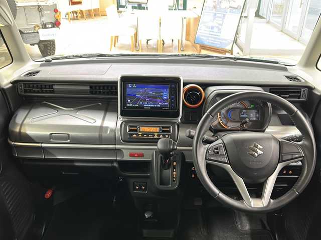 スズキ スペーシア ギア HYBRID XZ 道央・札幌 2019(令1)年 3.6万km ツールグリーンパールメタリック/ガンメタリック2トーンルーフ ・社外ナビ/フルセグTV/DVD/CD/SD/BT/・バックカメラ/・ドライブレコーダー/・両側パワースライドドア/・衝突被害軽減ブレーキ/・車線逸脱警報/・パーキングセンサー/・横滑り防止/・アイドリングストップ/・ETC/・前席シートヒーター/・LEDヘッドライト/・LEDフォグ/・プッシュスタート/・スマートキー/・ルーフレール/・電格ミラー