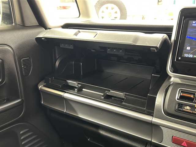 スズキ スペーシア ギア HYBRID XZ 道央・札幌 2019(令1)年 3.6万km ツールグリーンパールメタリック/ガンメタリック2トーンルーフ ・社外ナビ/フルセグTV/DVD/CD/SD/BT/・バックカメラ/・ドライブレコーダー/・両側パワースライドドア/・衝突被害軽減ブレーキ/・車線逸脱警報/・パーキングセンサー/・横滑り防止/・アイドリングストップ/・ETC/・前席シートヒーター/・LEDヘッドライト/・LEDフォグ/・プッシュスタート/・スマートキー/・ルーフレール/・電格ミラー