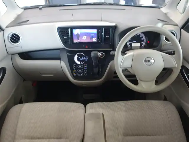 日産 デイズ ルークス X 静岡県 2017(平29)年 13.1万km ブラック エマージェンシーブレーキ/　・踏み間違い防止アシスト/社外ストラーダSDナビ/　CD/DVD/BT/SD/フルセグTV/アラウンドビューモニター/ETC/片側パワースライドドア/ナノイー付サーキューレーター/プッシュスタート/スマートキー/社外フロアマット/純正ドアバイザー/取扱説明書/保証書
