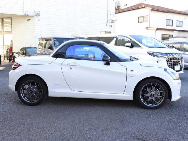 トヨタ コペン GRスポーツ 岡山県 2023(令5)年 1.2万km パールホワイトⅢ ワンオーナー/社外メモリナビ/フルセグテレビ/バックカメラ/プッシュスタート/LEDヘッドライト/保証書/取説/スペアスマートキー/記録（R.6）