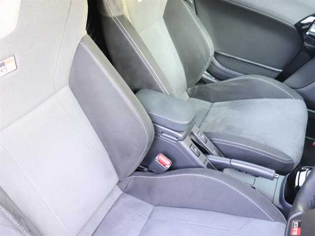 トヨタ コペン GRスポーツ 岡山県 2023(令5)年 1.2万km パールホワイトⅢ ワンオーナー/社外メモリナビ/フルセグテレビ/バックカメラ/プッシュスタート/LEDヘッドライト/保証書/取説/スペアスマートキー/記録（R.6）