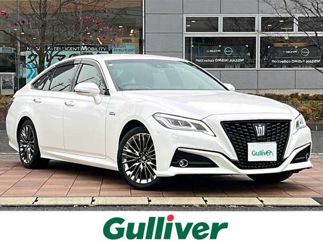 トヨタ クラウン ハイブリッド G－エグゼクティブ 福島県 2019(平31)年 6.2万km ホワイトパールクリスタルシャイン トヨタセーフティセンス/プリクラッシュセーフティ/レーントレーシングアシスト/レーダークルーズコントロール/アダプティブハイビームシステム /ロードサインアシスト/先行車発進告知機能/ブラインドスポットモニター/リヤクロストラフィックアラート/インテリジェントクリアランスソナー/ドライブスタートコントロール/純正ナビゲーション/【CD/DVD/SD/USB/AUX/BT/TV/Miracast】/パノラミックビューモニター/デジタルインナーミラー/ヘッドアップディスプレイ/ドライブレコーダー/ビルトインETC2.0/全席シートヒーター/前席ベンチレーション/全席パワーシート/運転席シートメモリー/ステアリングヒーター/ステアリングリモコン/パドルシフト/リアドアシェード/LEDオートライト/LEDフォグランプ/純正フロアマット/純正ドアバイザー