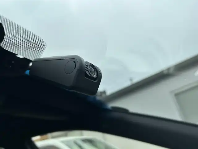 トヨタ クラウン ハイブリッド G－エグゼクティブ 福島県 2019(平31)年 6.2万km ホワイトパールクリスタルシャイン トヨタセーフティセンス/プリクラッシュセーフティ/レーントレーシングアシスト/レーダークルーズコントロール/アダプティブハイビームシステム /ロードサインアシスト/先行車発進告知機能/ブラインドスポットモニター/リヤクロストラフィックアラート/インテリジェントクリアランスソナー/ドライブスタートコントロール/純正ナビゲーション/【CD/DVD/SD/USB/AUX/BT/TV/Miracast】/パノラミックビューモニター/デジタルインナーミラー/ヘッドアップディスプレイ/ドライブレコーダー/ビルトインETC2.0/全席シートヒーター/前席ベンチレーション/全席パワーシート/運転席シートメモリー/ステアリングヒーター/ステアリングリモコン/パドルシフト/リアドアシェード/LEDオートライト/LEDフォグランプ/純正フロアマット/純正ドアバイザー