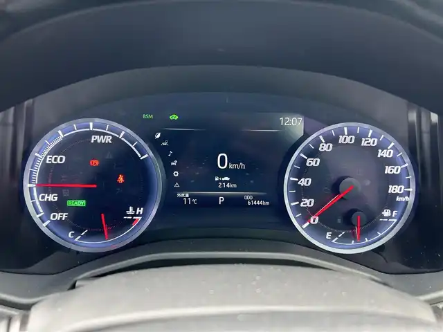 トヨタ クラウン ハイブリッド G－エグゼクティブ 福島県 2019(平31)年 6.2万km ホワイトパールクリスタルシャイン トヨタセーフティセンス/プリクラッシュセーフティ/レーントレーシングアシスト/レーダークルーズコントロール/アダプティブハイビームシステム /ロードサインアシスト/先行車発進告知機能/ブラインドスポットモニター/リヤクロストラフィックアラート/インテリジェントクリアランスソナー/ドライブスタートコントロール/純正ナビゲーション/【CD/DVD/SD/USB/AUX/BT/TV/Miracast】/パノラミックビューモニター/デジタルインナーミラー/ヘッドアップディスプレイ/ドライブレコーダー/ビルトインETC2.0/全席シートヒーター/前席ベンチレーション/全席パワーシート/運転席シートメモリー/ステアリングヒーター/ステアリングリモコン/パドルシフト/リアドアシェード/LEDオートライト/LEDフォグランプ/純正フロアマット/純正ドアバイザー