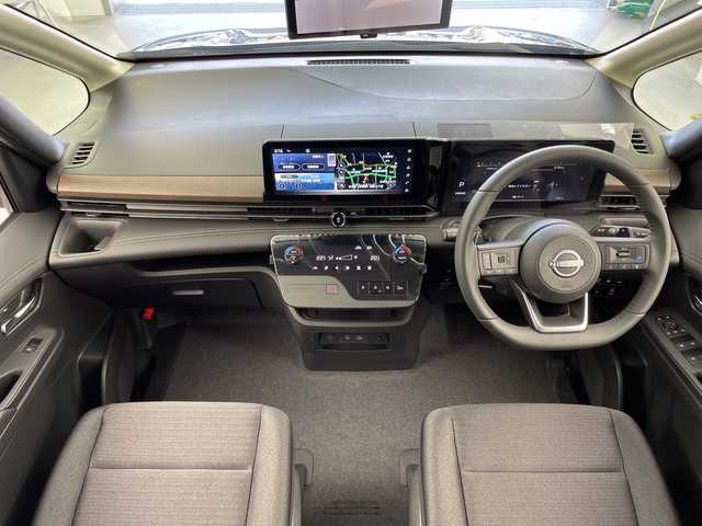 日産 セレナ ハイウェイスター V 岐阜県 2025(令7)年 0.1千km ダイヤモンドブラック プロパイロット/純正12.3インチディスプレイ/ナビ/フルセグ/BT/HDMI/USB/AppleCarPlay/アラウンドビューモニター/デジタルインナーミラー/純正ドライブレコーダー/ワイヤレス充電/ビルトインETC/両側パワースライドドア/ハンズフリースライド/革巻きステアリング/ステアリングスイッチ/パドルシフト/プッシュスタート/スマートキー/LEDヘッドライト